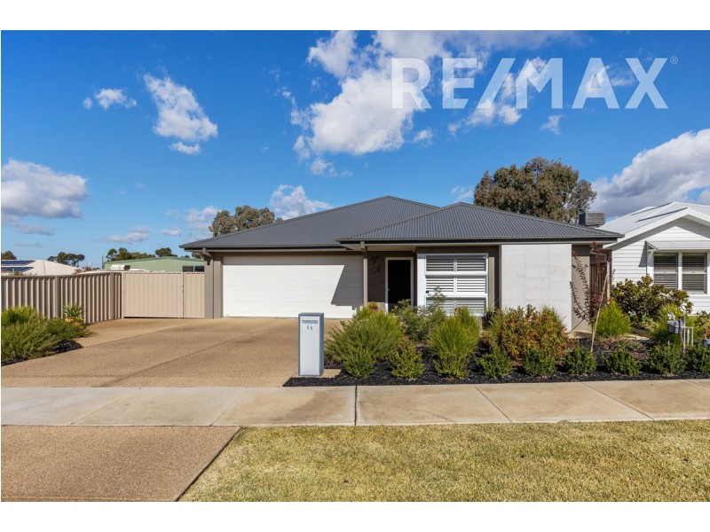 46 Bradman Drive, Boorooma NSW 2650