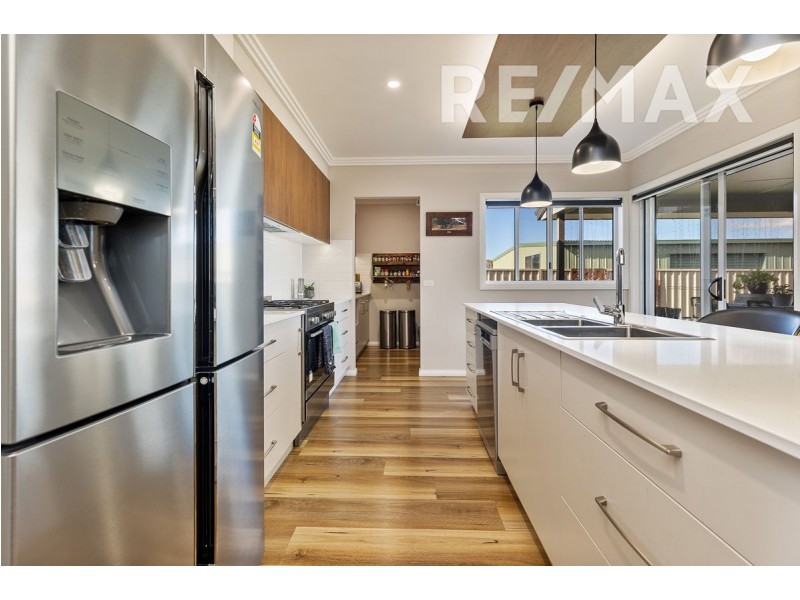 46 Bradman Drive, Boorooma NSW 2650