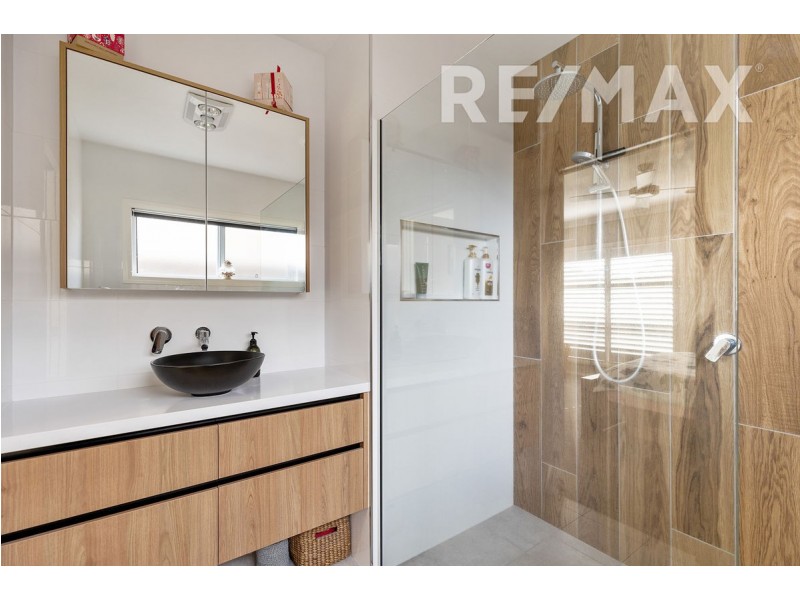 46 Bradman Drive, Boorooma NSW 2650