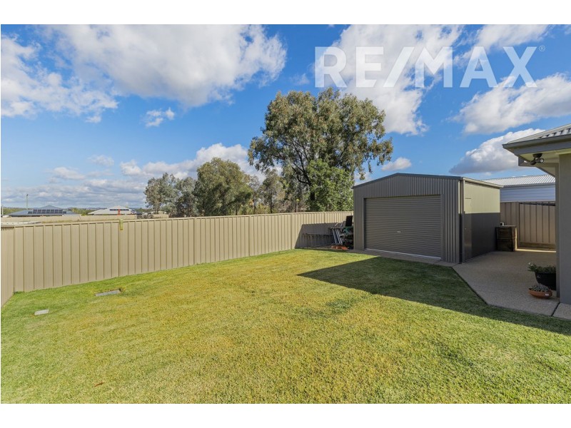 46 Bradman Drive, Boorooma NSW 2650