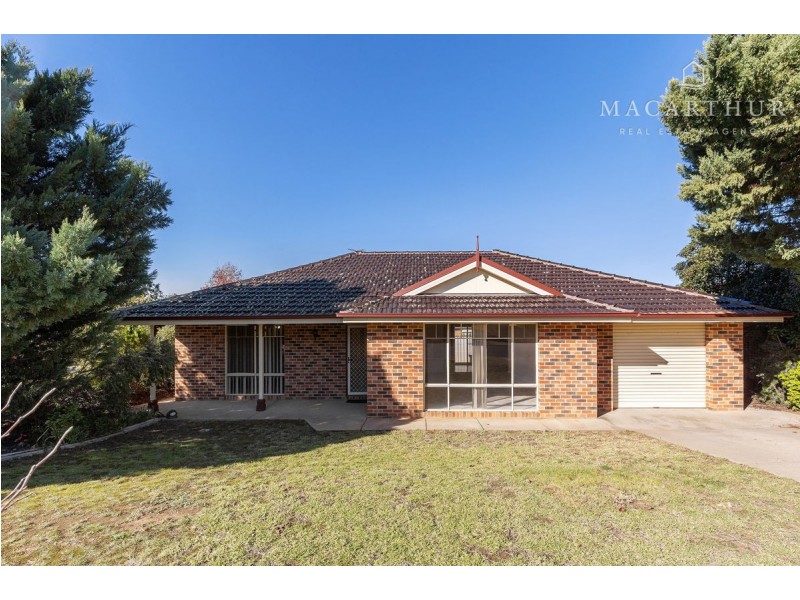 1&2/15 Yeomans Place, Kooringal NSW 2650