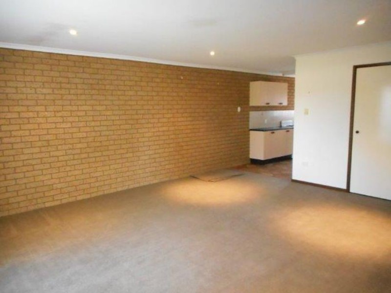 3/33 Wren Street, Mount Austin NSW 2650