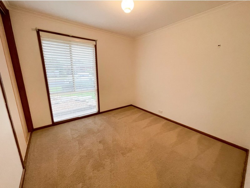 12 Cooba Place, Estella NSW 2650