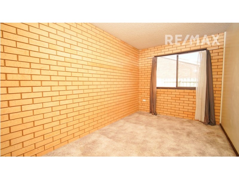 2/15 Bulolo Street, Ashmont NSW 2650