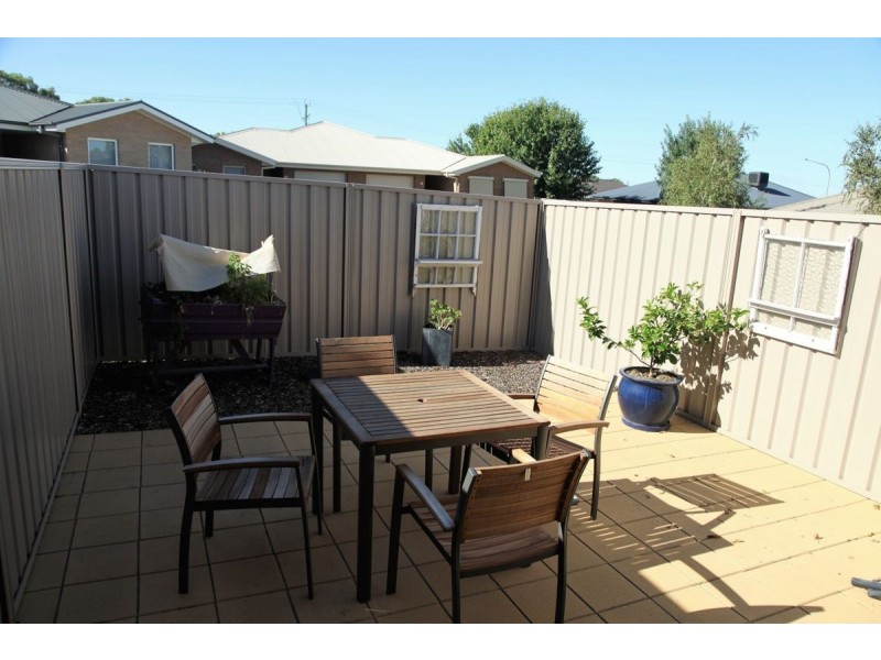 7/6-14 Mirrul Street, Glenfield Park NSW 2650