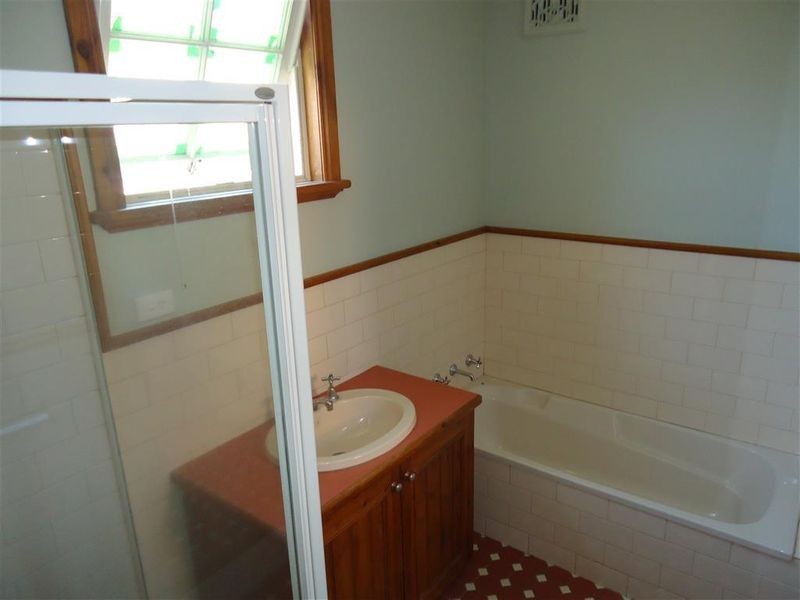 54 Kincaid Street, Wagga Wagga NSW 2650