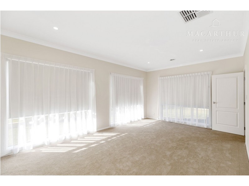 48 Matilda Crescent, Wagga Wagga NSW 2650