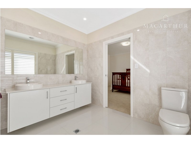 48 Matilda Crescent, Wagga Wagga NSW 2650