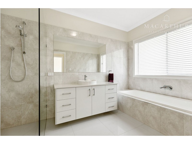 48 Matilda Crescent, Wagga Wagga NSW 2650