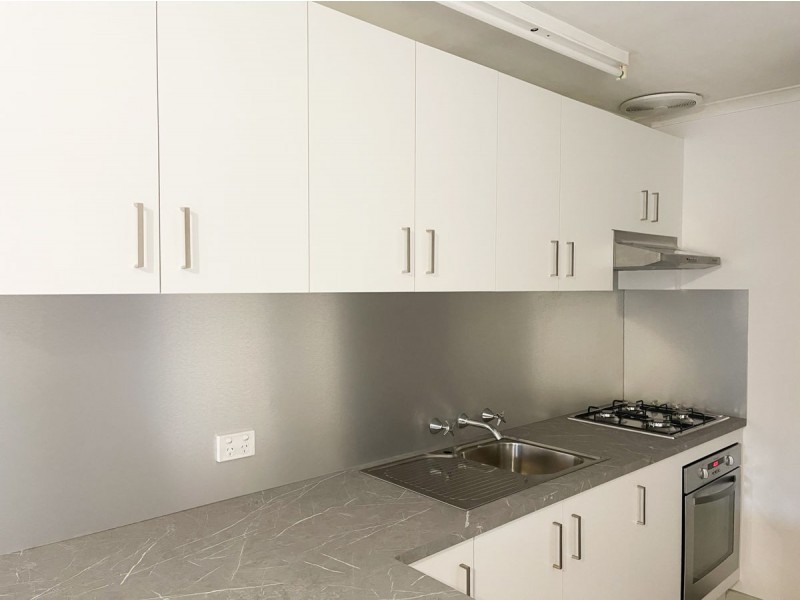 2/270 Fernleigh Road, Ashmont NSW 2650