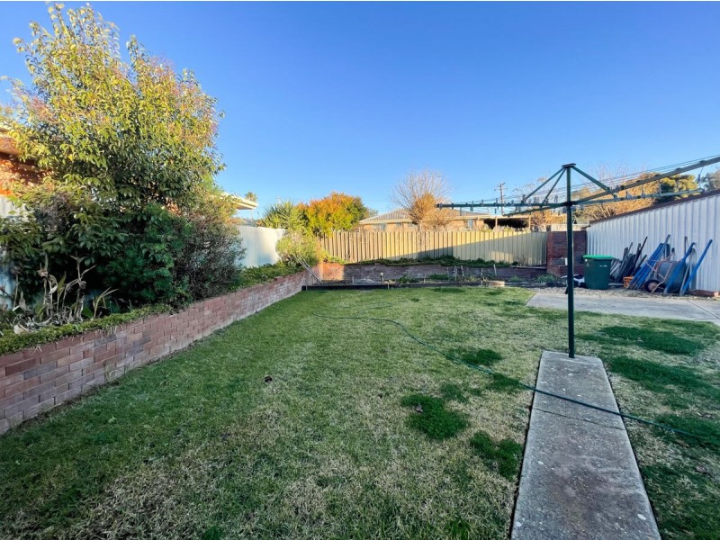 2/270 Fernleigh Road, Ashmont NSW 2650