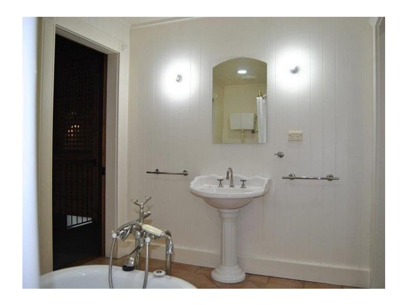 10 Blake Street, Wagga Wagga NSW 2650
