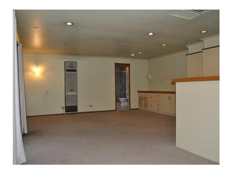 10 Blake Street, Wagga Wagga NSW 2650