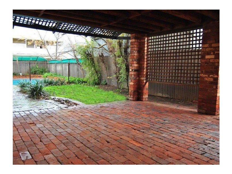 10 Blake Street, Wagga Wagga NSW 2650