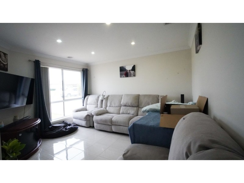 64 Messenger Avenue, Boorooma NSW 2650