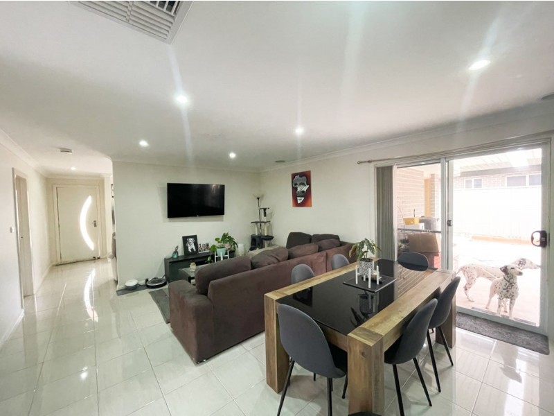 64 Messenger Avenue, Boorooma NSW 2650