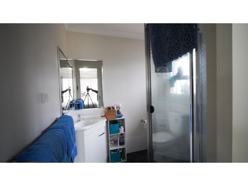 64 Messenger Avenue, Boorooma NSW 2650