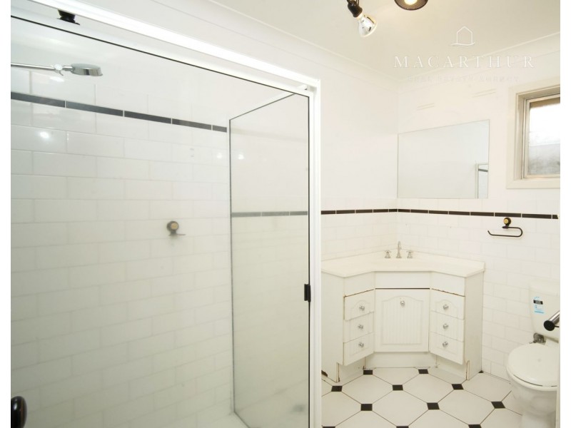 7 Buchhorn Street, Tolland NSW 2650