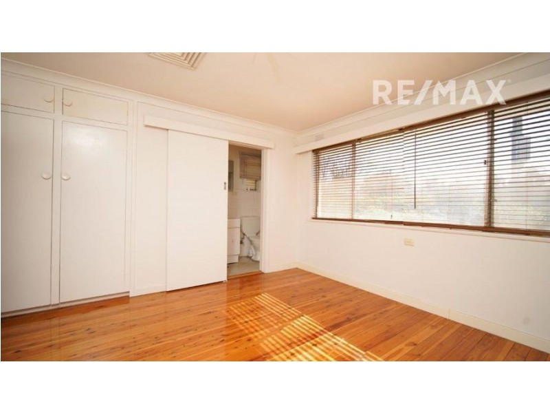 340 Lake Albert Road, Kooringal NSW 2650