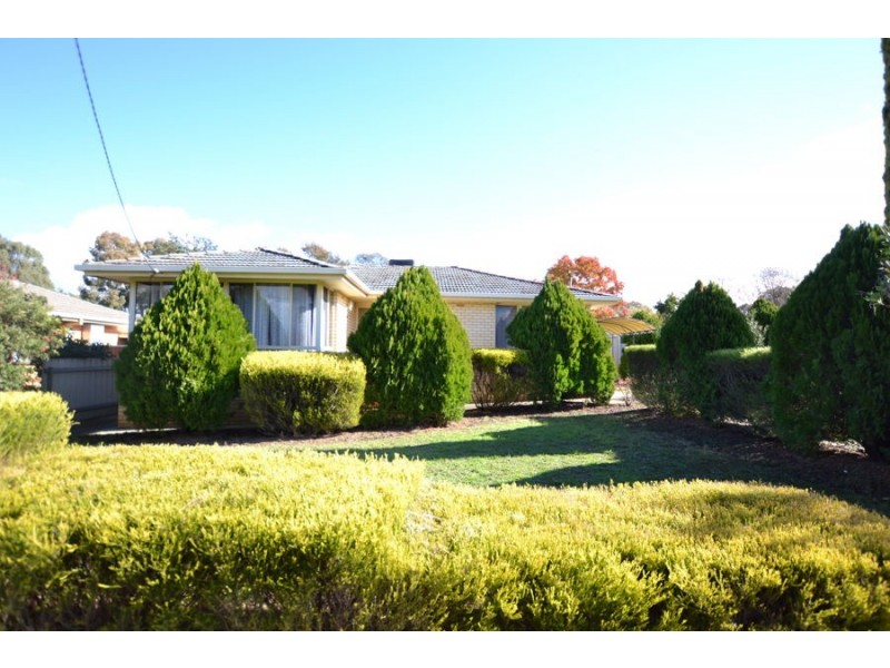 44 Fairbairn Crescent, Kooringal NSW 2650