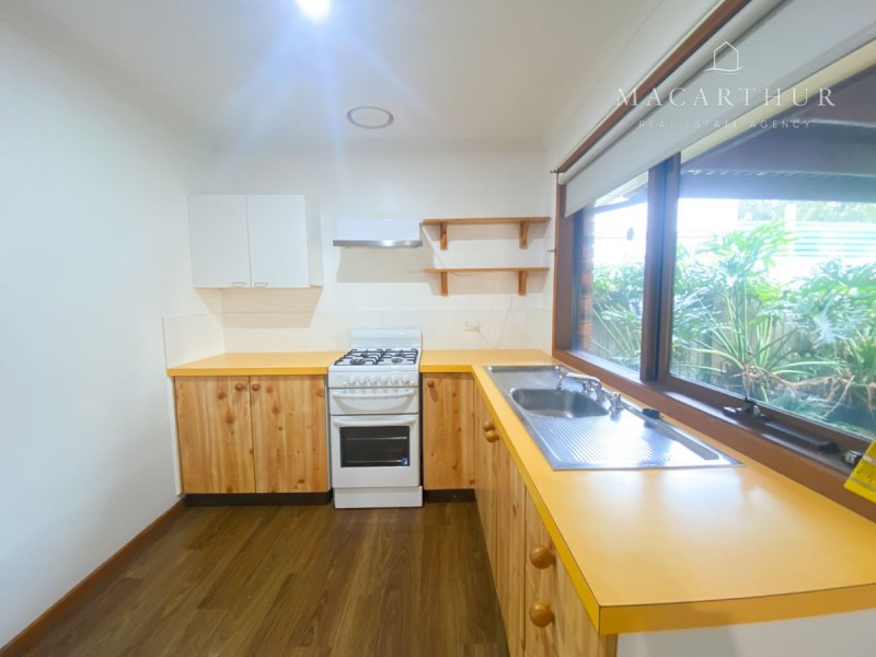 16 Adjin Street, Mount Austin NSW 2650