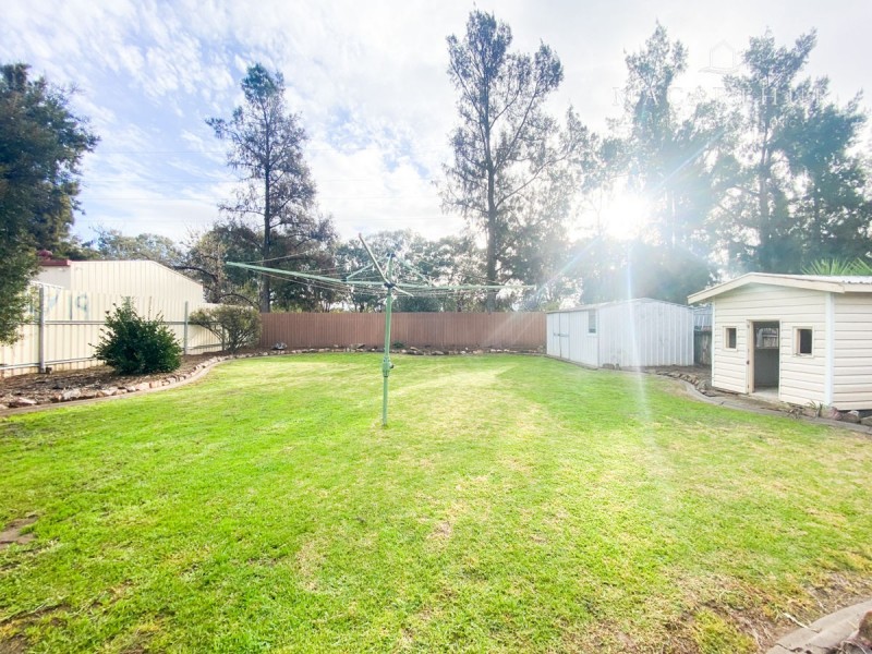 16 Adjin Street, Mount Austin NSW 2650