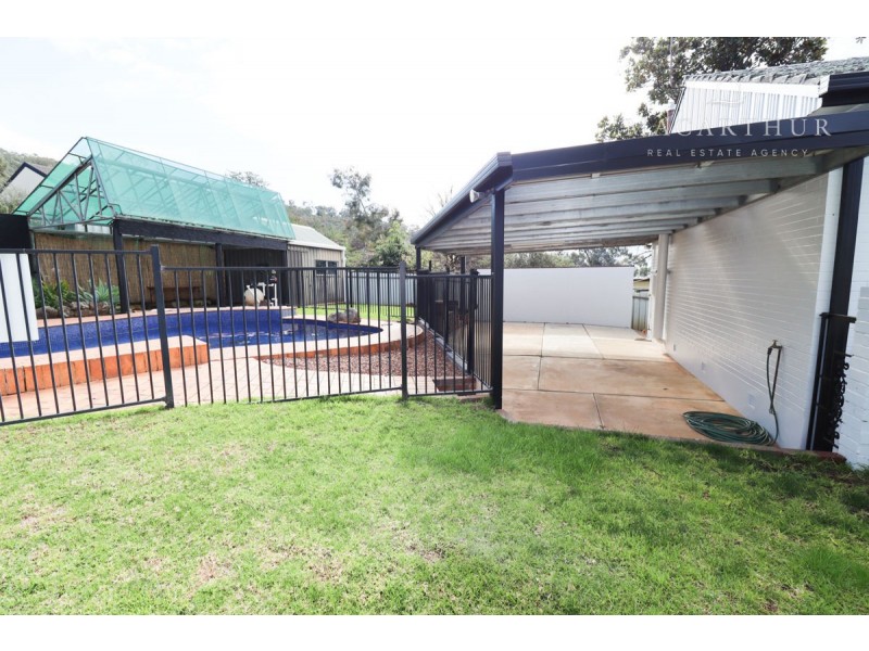 170 Lake Albert Road, Kooringal NSW 2650