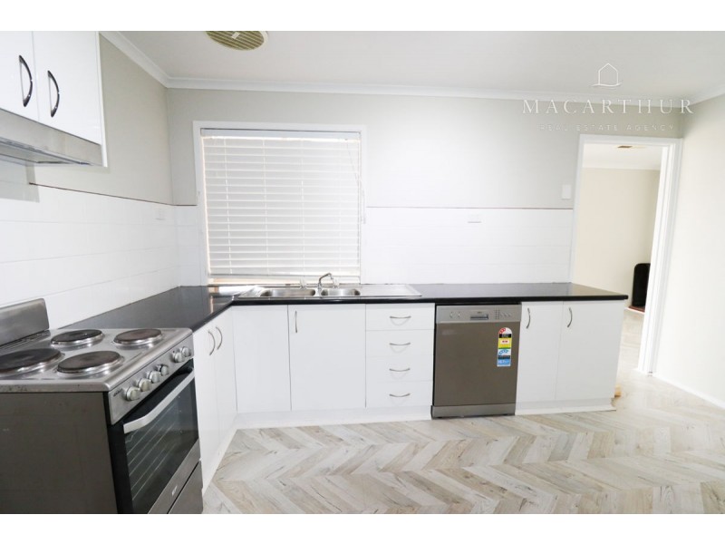 42 Dunn Avenue, Forest Hill NSW 2651