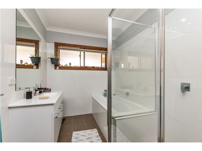 29 Banks Avenue, Kooringal NSW 2650