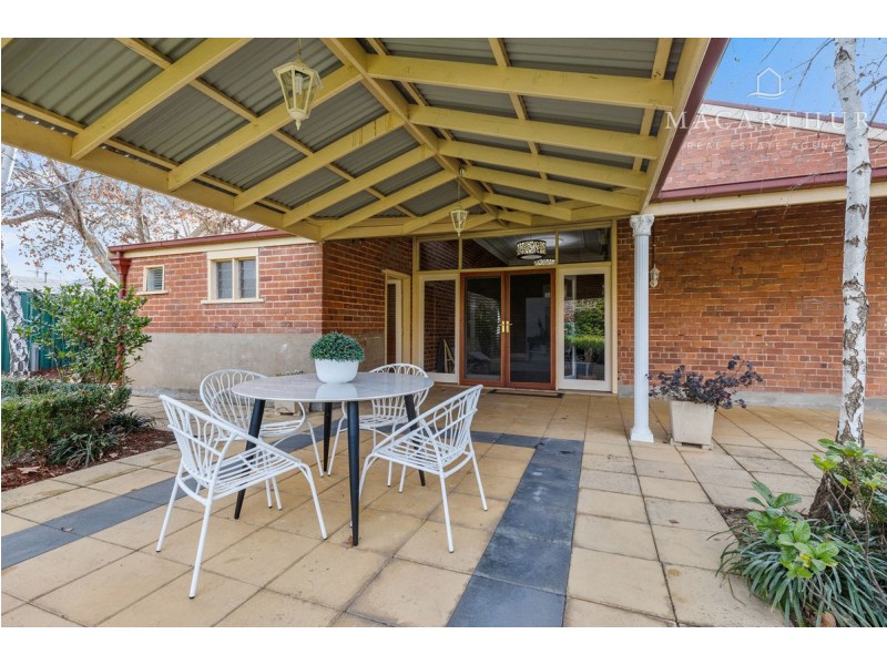 106 Gurwood Street, Wagga Wagga NSW 2650