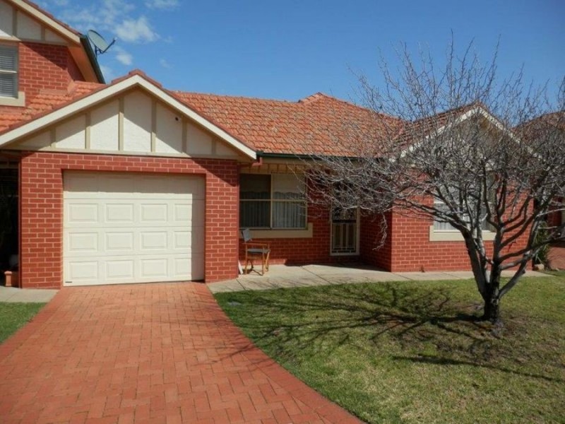 11/11 Crampton Street, Wagga Wagga NSW 2650