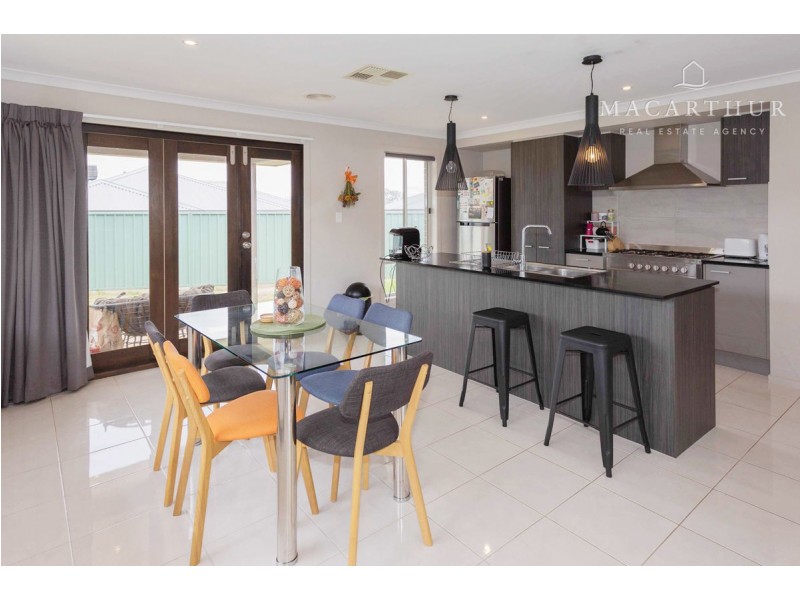 9B Gimlet Place, Forest Hill NSW 2651