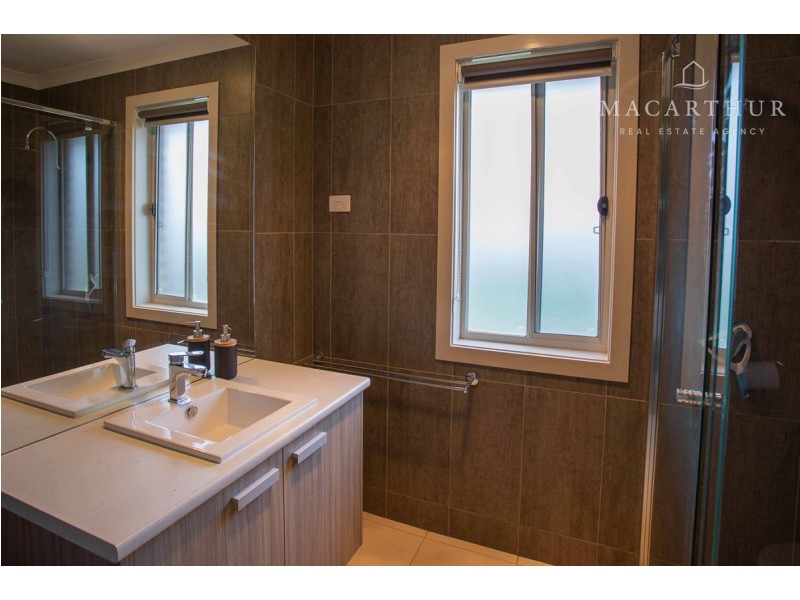 9B Gimlet Place, Forest Hill NSW 2651