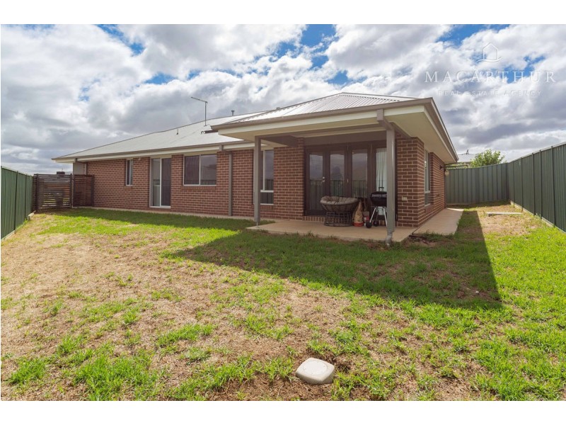 9B Gimlet Place, Forest Hill NSW 2651