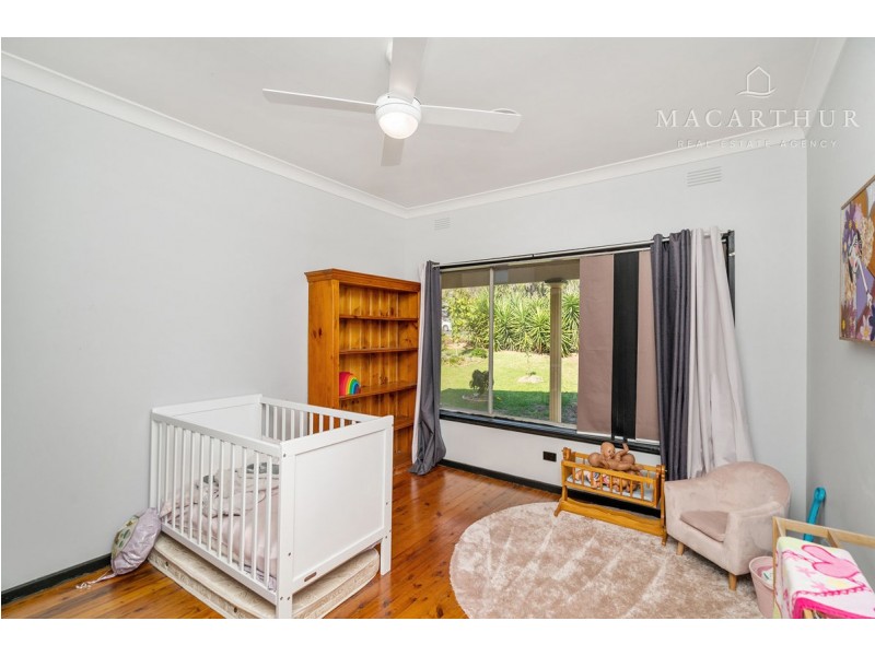 25 Leavenworth Drive, Mount Austin NSW 2650