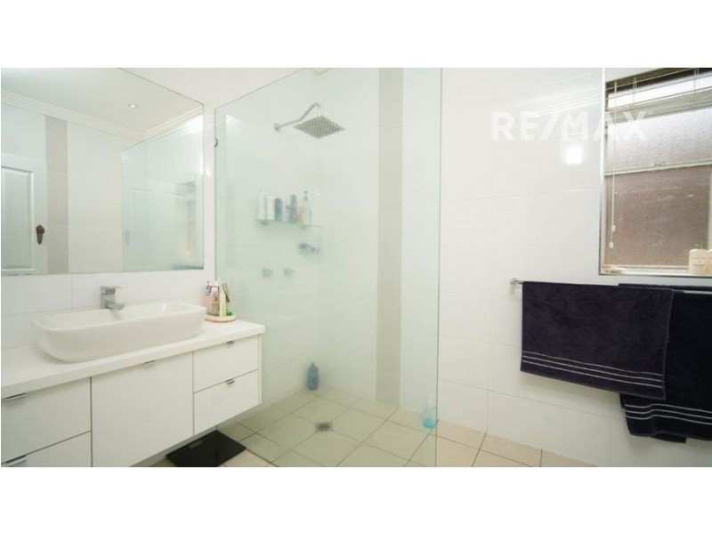 80 Bourke Street, Turvey Park NSW 2650