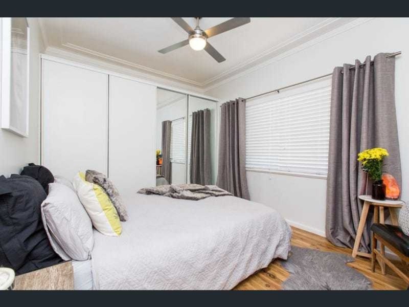 13 Ceduna Street, Mount Austin NSW 2650