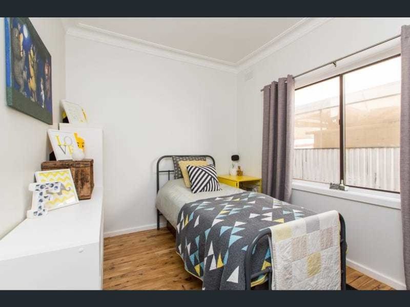 13 Ceduna Street, Mount Austin NSW 2650