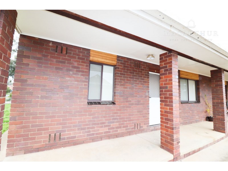 1/4 Rowe Street, Wagga Wagga NSW 2650