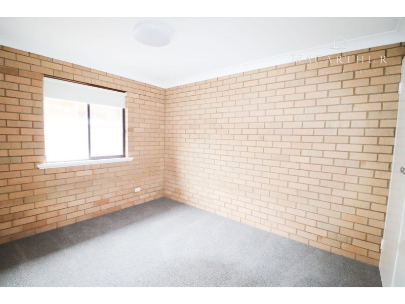 1/4 Rowe Street, Wagga Wagga NSW 2650