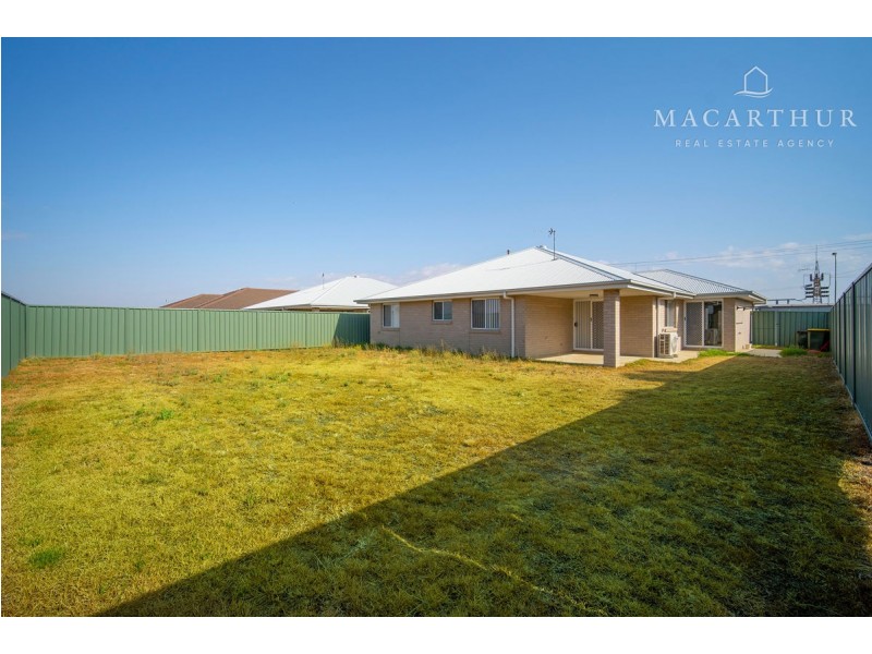 3 Hazelwood Drive, Forest Hill NSW 2651