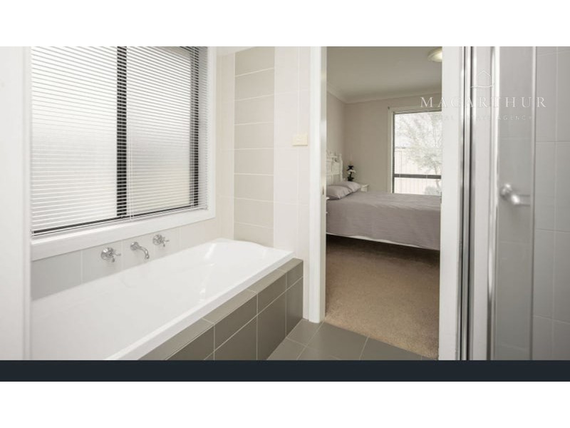 3/61 Mima Street, Glenfield Park NSW 2650