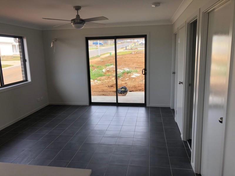 2/34 Gasnier Loop, Boorooma NSW 2650