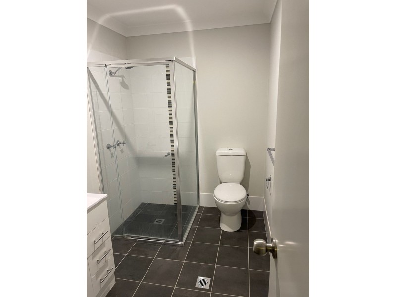 2/34 Gasnier Loop, Boorooma NSW 2650