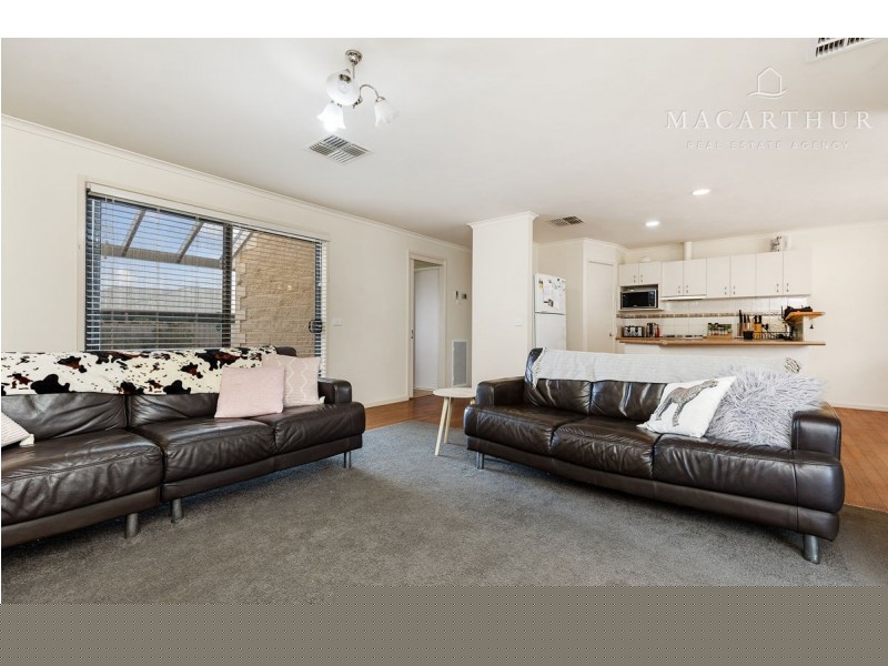 2a Galleon Place, Estella NSW 2650