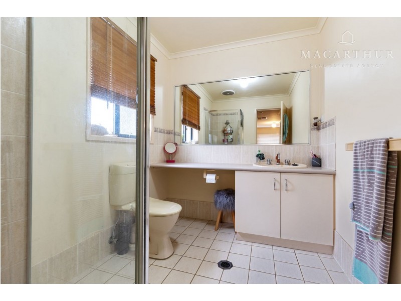 2a Galleon Place, Estella NSW 2650