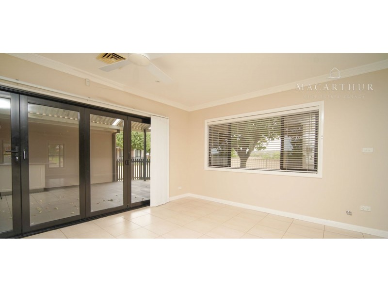 1/7 Bedervale Street, Bourkelands NSW 2650