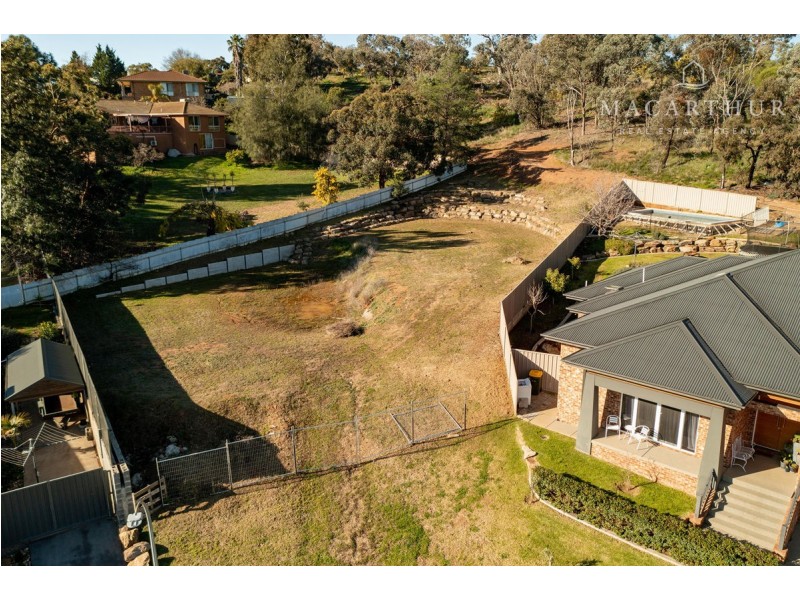 57 Kansas Drive, Tolland NSW 2650
