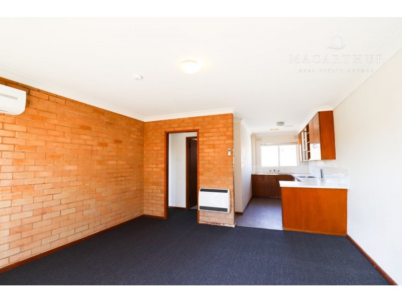 6/4 Nordlingen Drive, Tolland NSW 2650