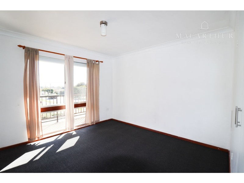 6/4 Nordlingen Drive, Tolland NSW 2650